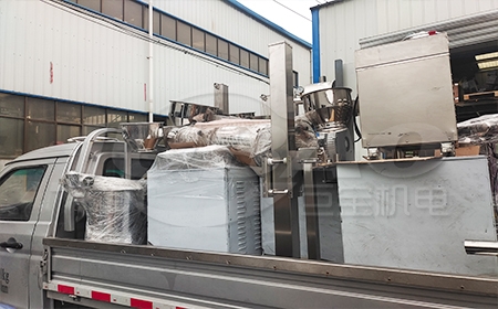 一批衛(wèi)生級(jí)上料小車，真空上料機(jī)發(fā)貨